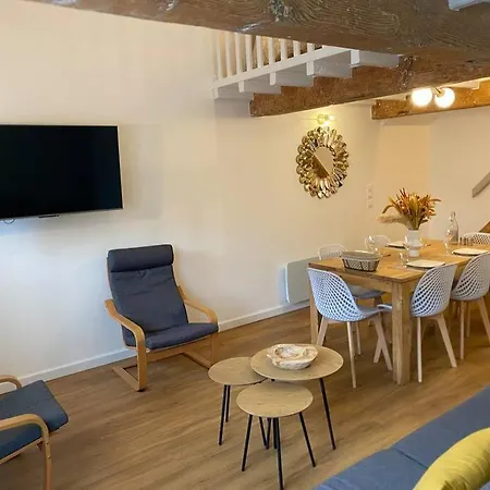 - Proche Chateau Cite